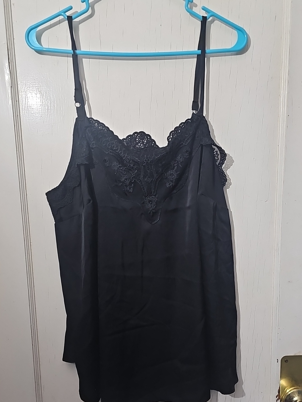 Torrid Sz 2 Black Lace-Trim Satin Camisole